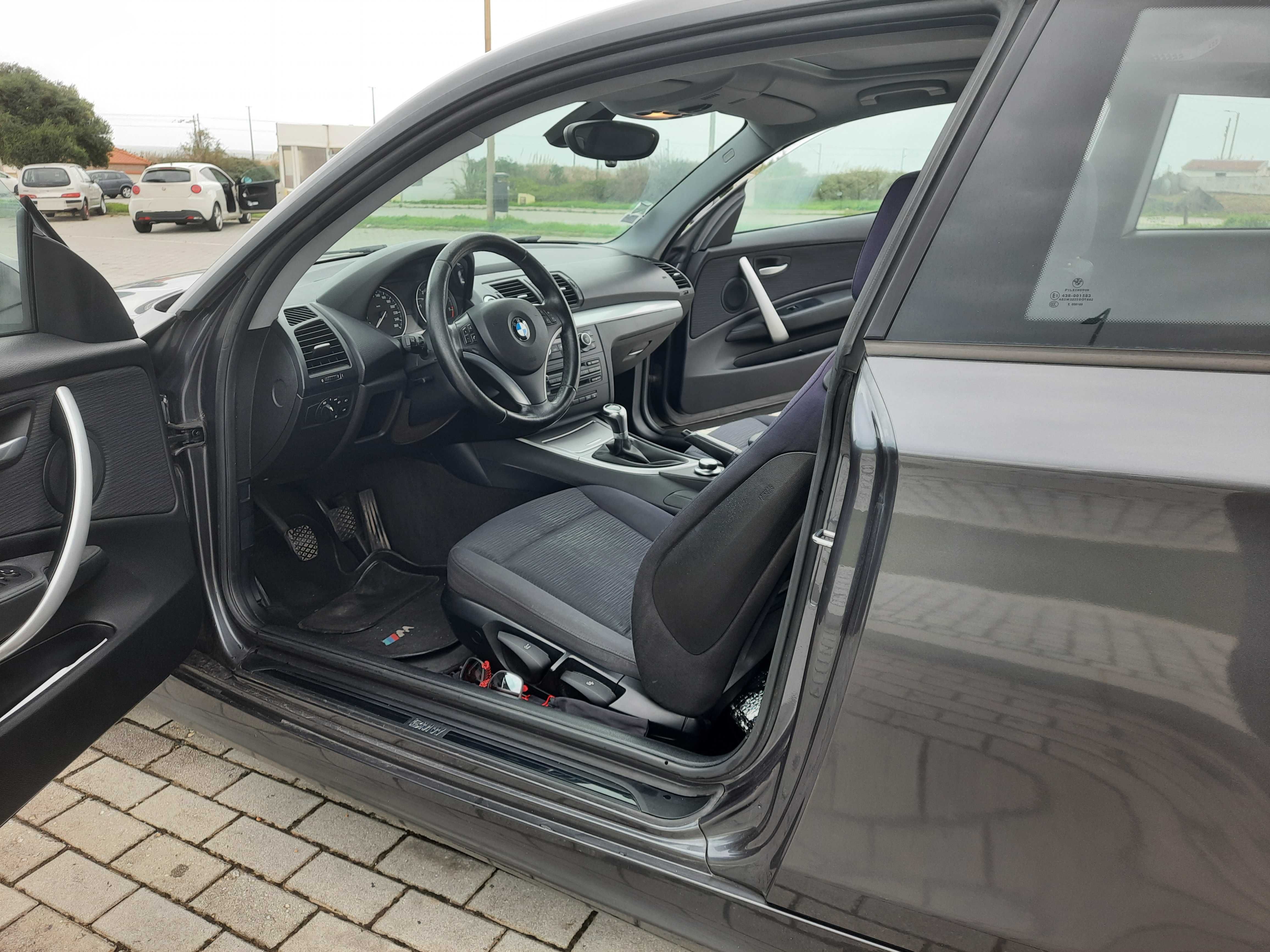 BMW Série 1 120d 177cv – Diesel, Teto Abrir, GPS, Bom Estado