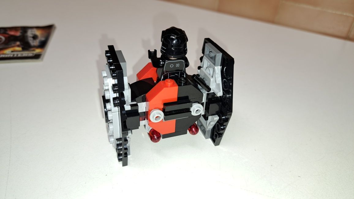 LEGO 75194 - Star wars First Order TIE Fighter Microfighter