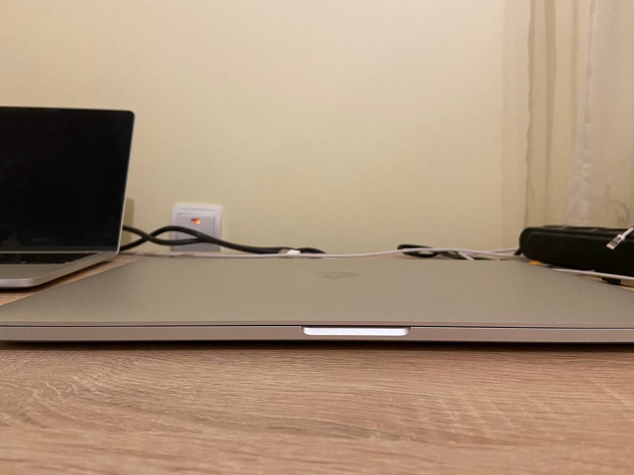 Apple macbook pro 16