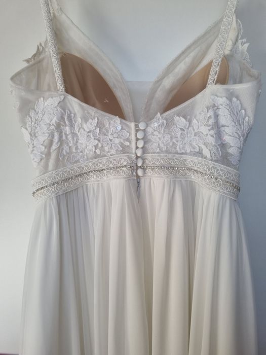 Suknia ślubna boho delikatna biala wesele poprawiny koronka