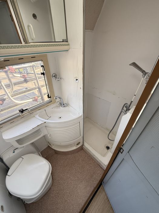 Camper Kamper Ford 2.5 diesel Markiza Solary Osobny Prysznic 4 osoby