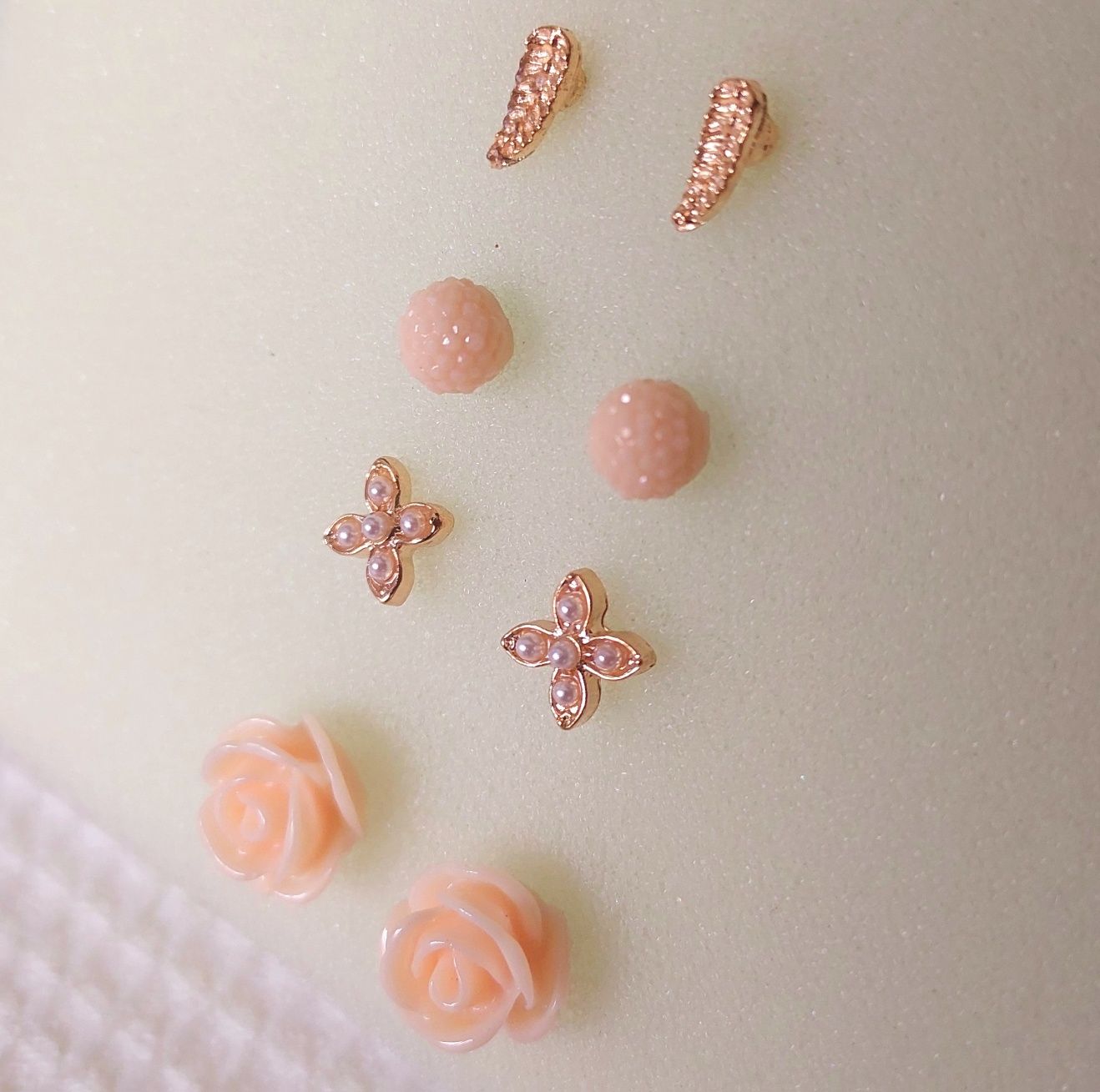 Conjunto de 4 pares de brincos rosa