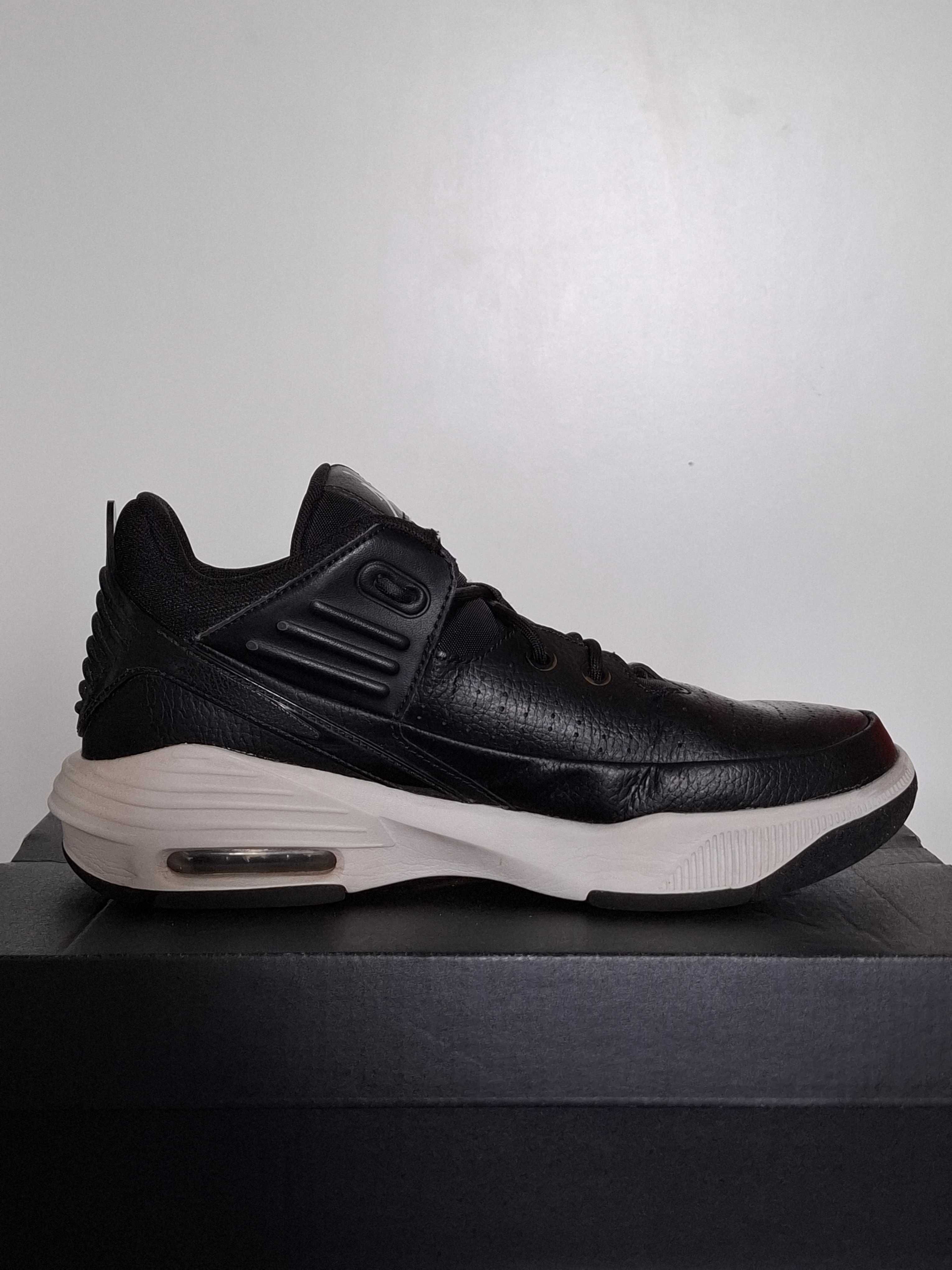 Buty dziecięce Nike Jordan Max Aura 5