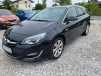Opel Astra 1.4 Turbo. NAVI.Biksenony.Klimatronik.Grz.fotele.Cz.par.przód tył