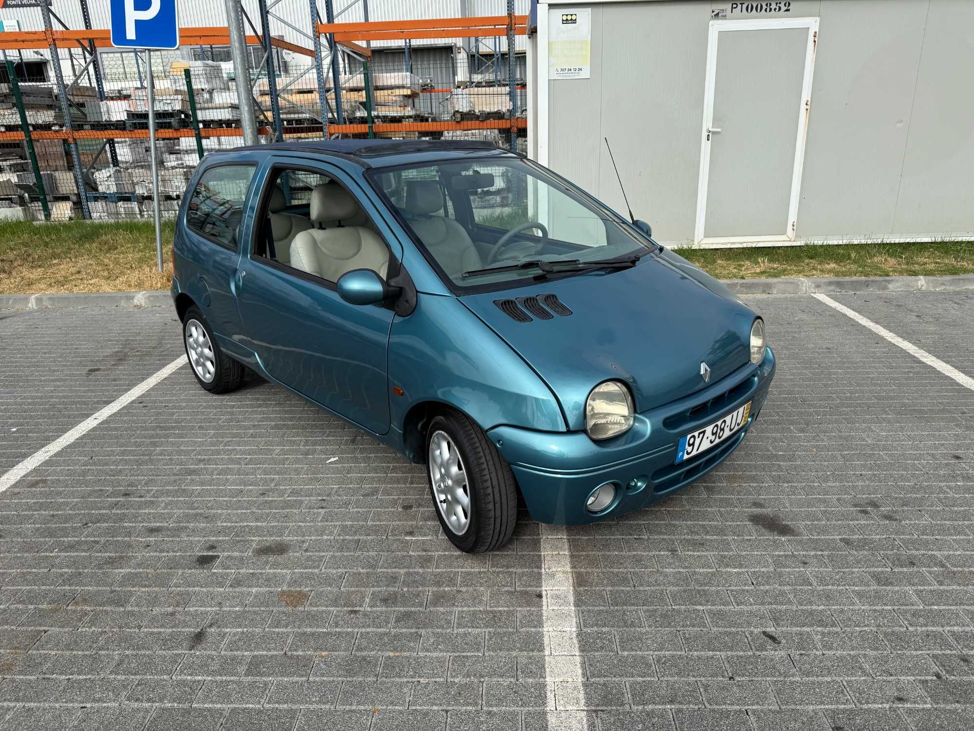 RENAULT TWINGO CABRIO 1.2 16 V INITIAL PARIS 2002
