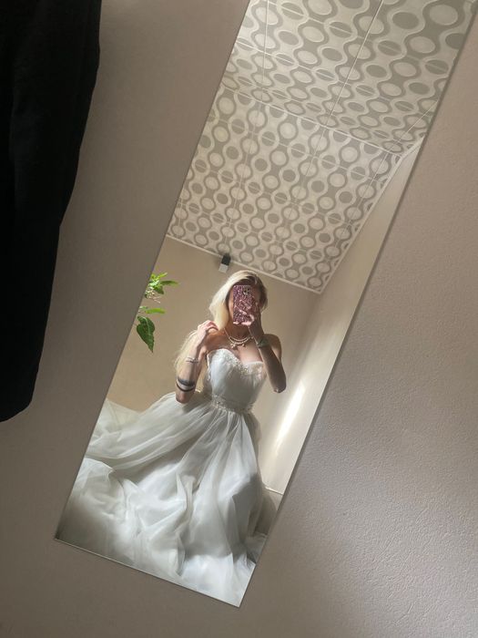 Suknia ślubna krój księżniczka