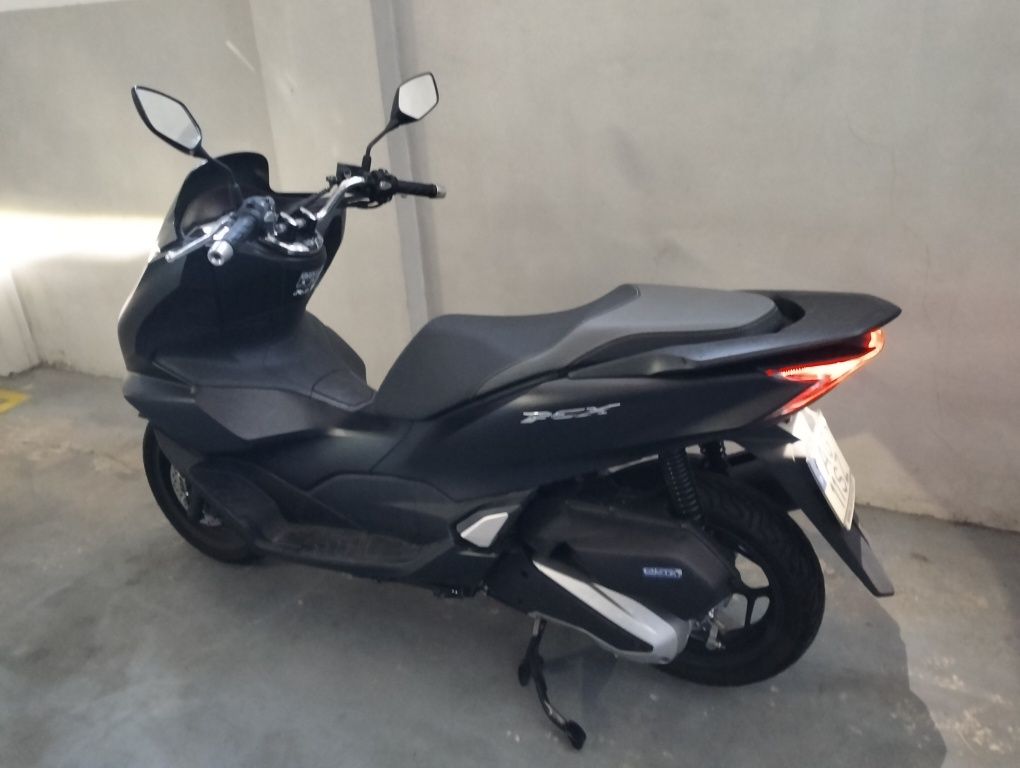 Honda PCX ano 2021