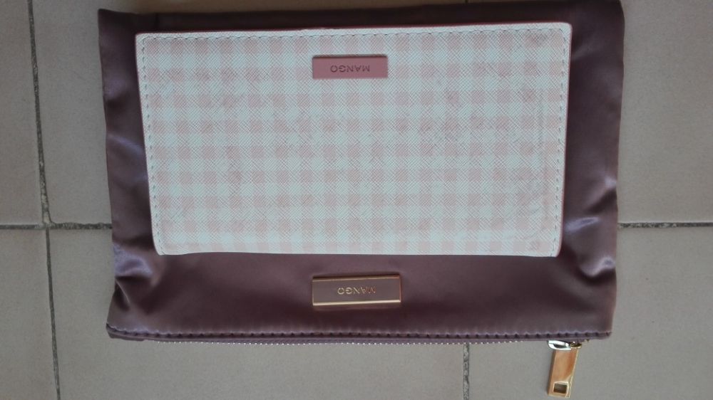 Bolsa rosa seco e carteira rosa Mango