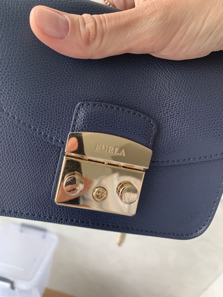 Синяя сумка Furla