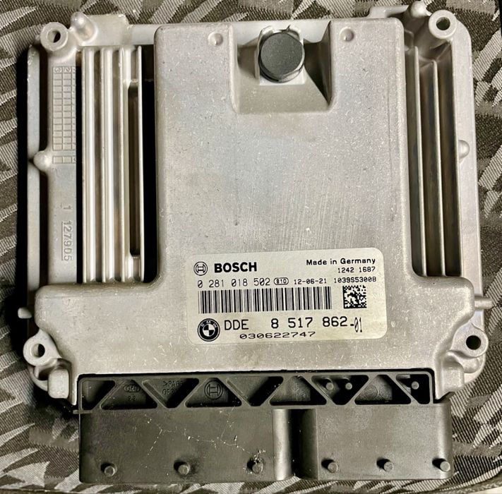 Centralina ECU / DDE motor bmw F11 520d