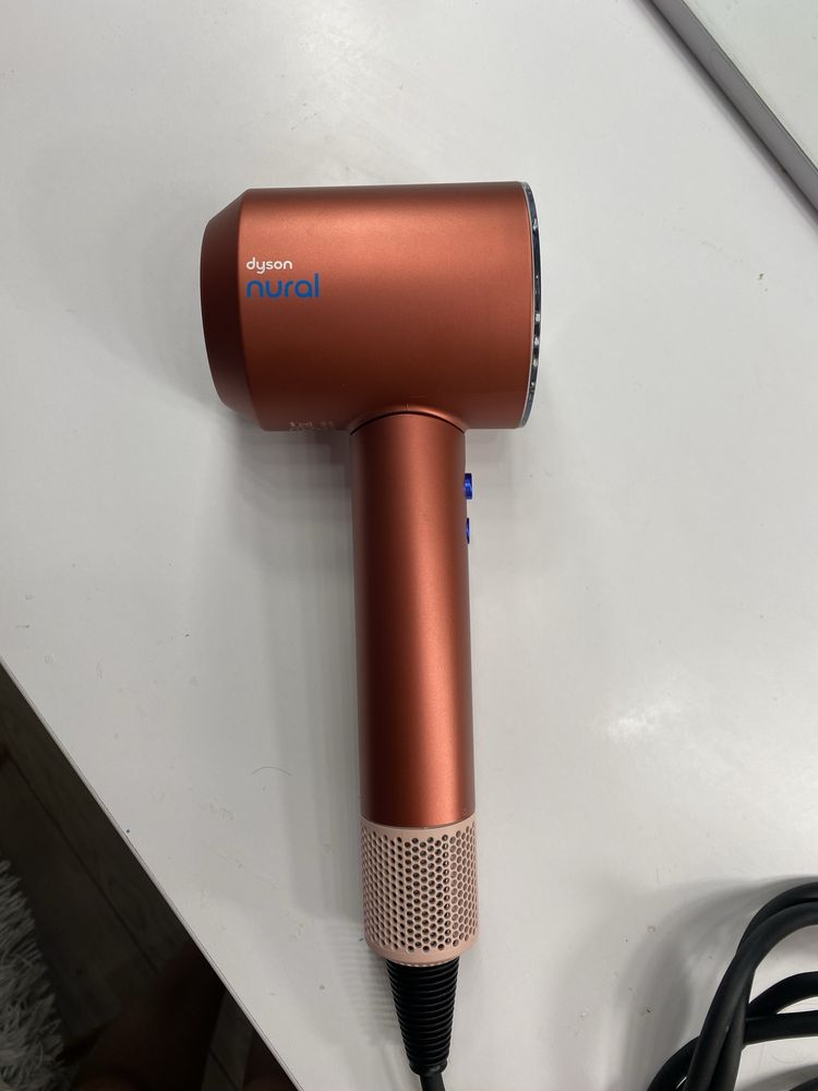 Фен Dyson HD16 Supersonic Nural Strawberry Bronze