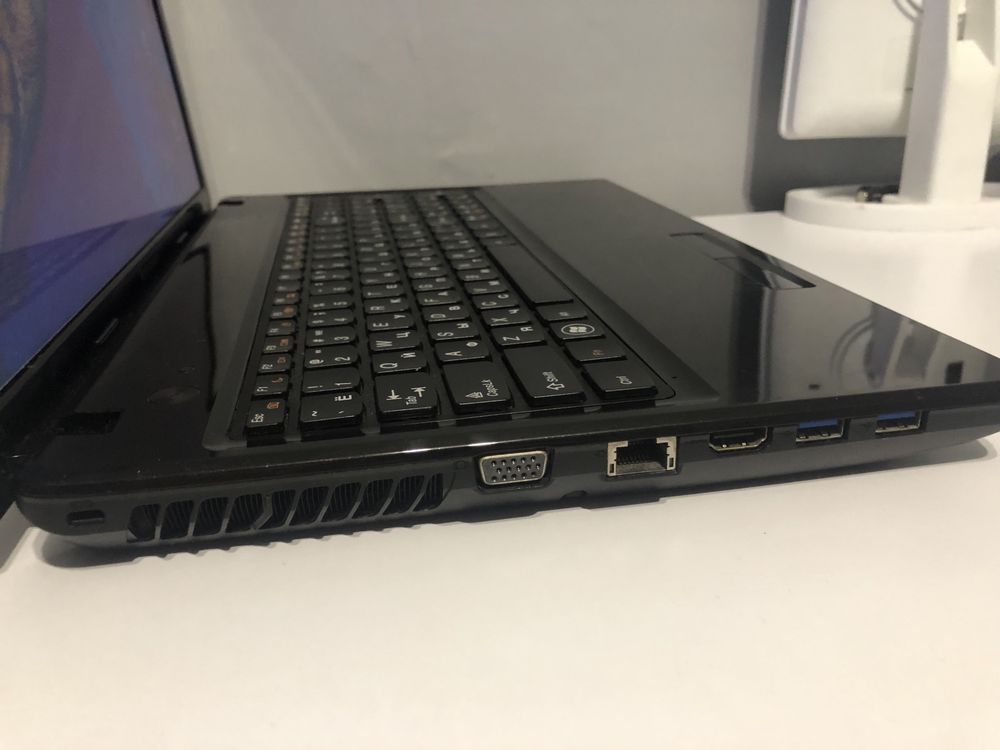 Ноутбук Lenovo G585