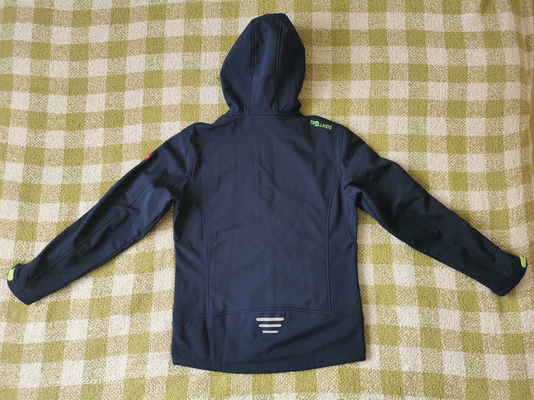 Kurtka kurteczka SoftShell Trollkids rozmiar 164
