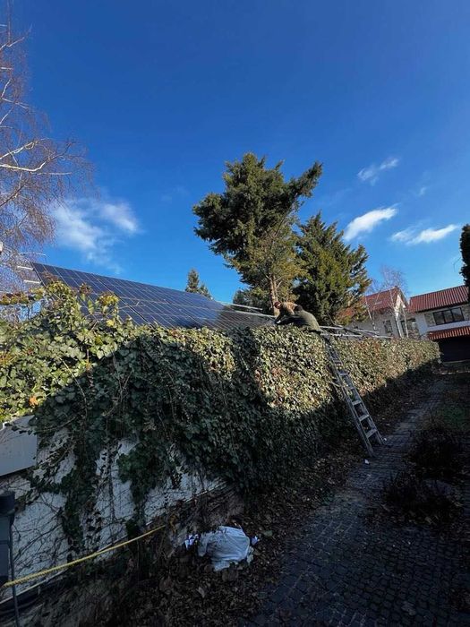 Монтаж сонячних панелей