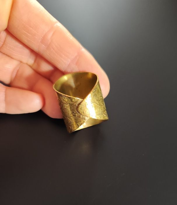 ...Anéis vários...