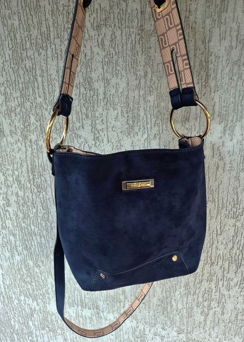Fajna granatowa zamszowa torebka River Island