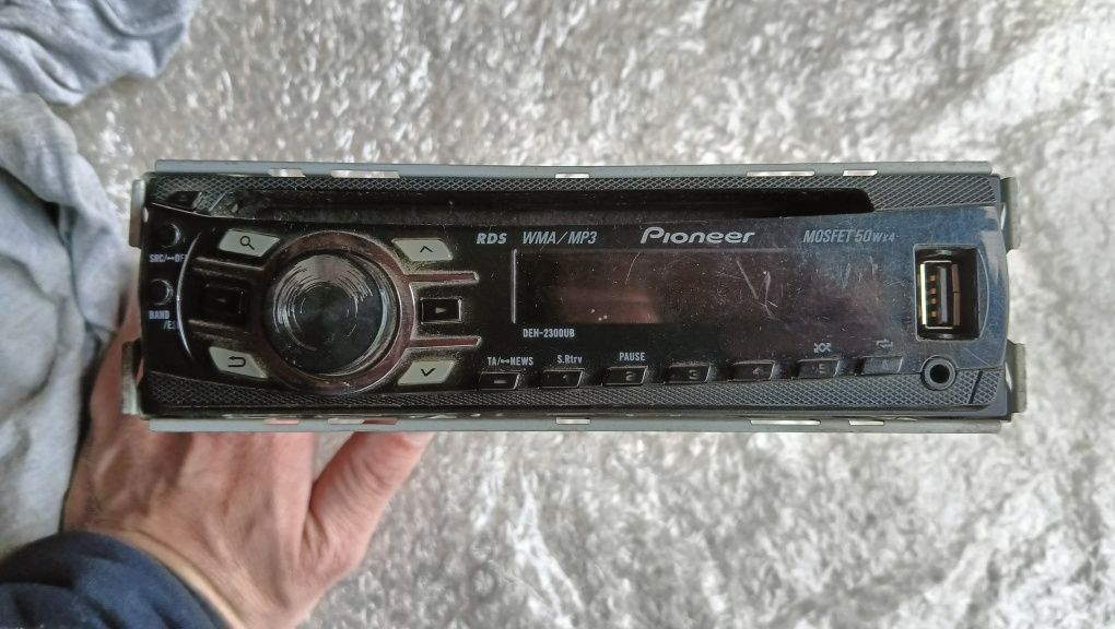 Pioneer DEH 2300UB