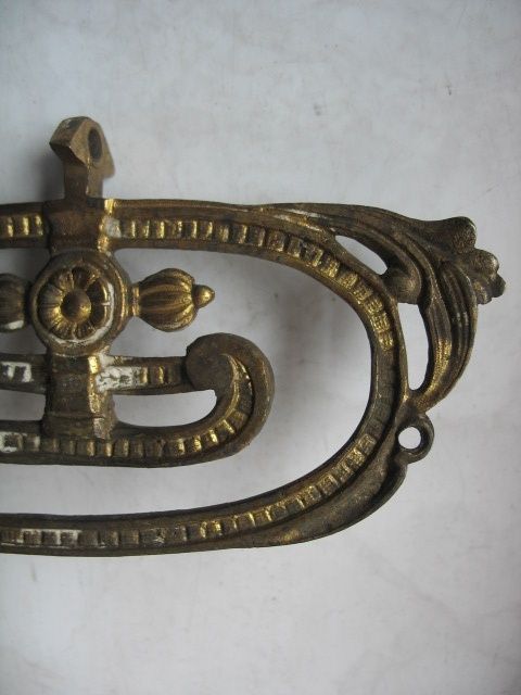 Kinkiet na świeczkę od pianina-mosiądz złocony