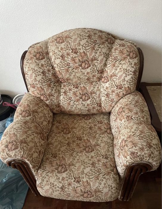 Sofá cama + 2 cadeirões