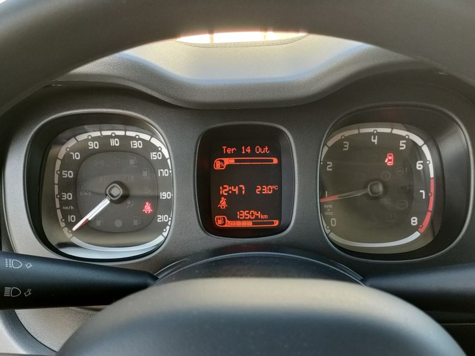 Fiat Panda Hybride como novo