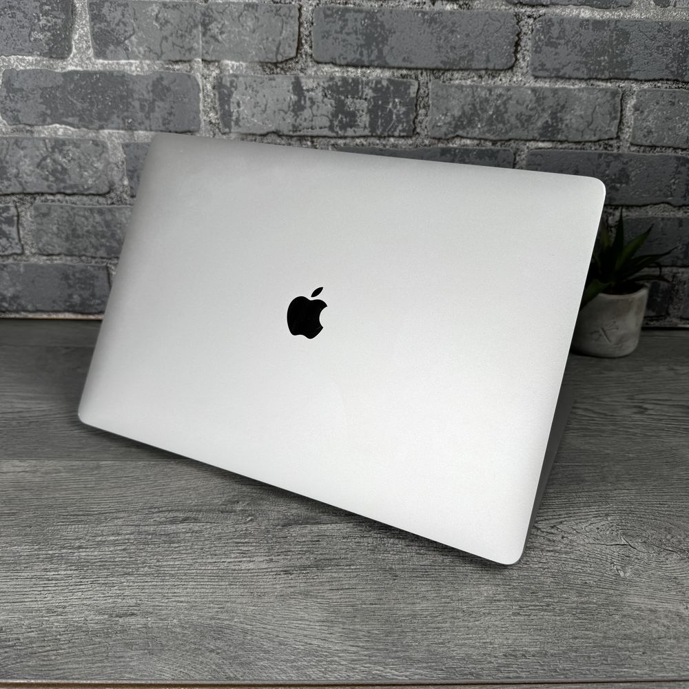 SALE! MacBook Pro 16 2019 Silver i7/16Gb/512Gb
