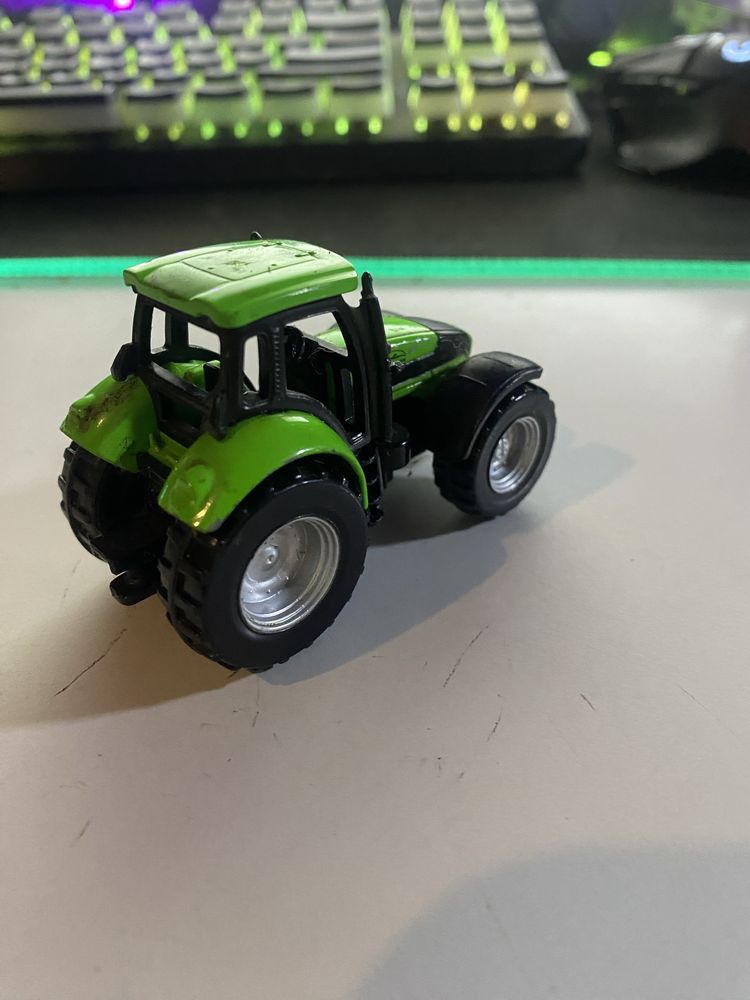 Resorak marki siku traktor/ciągnik 0859
