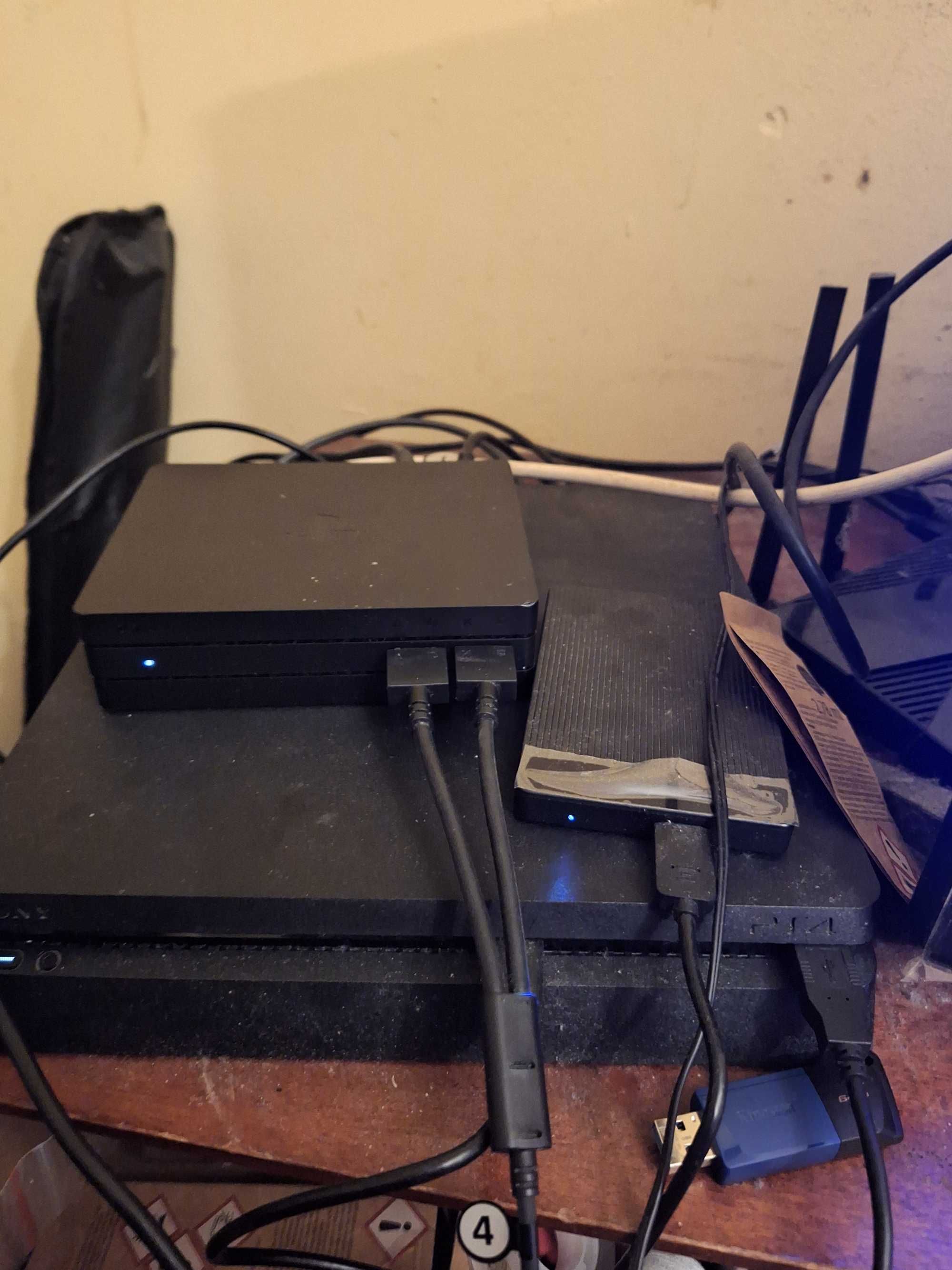 Ps4 slim desbloqueada com caixa