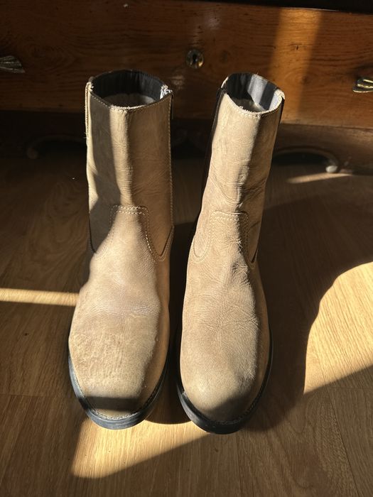 Boots 43 size for man