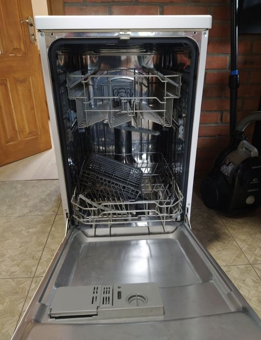 Посудомийна машина Pyramida DM 09