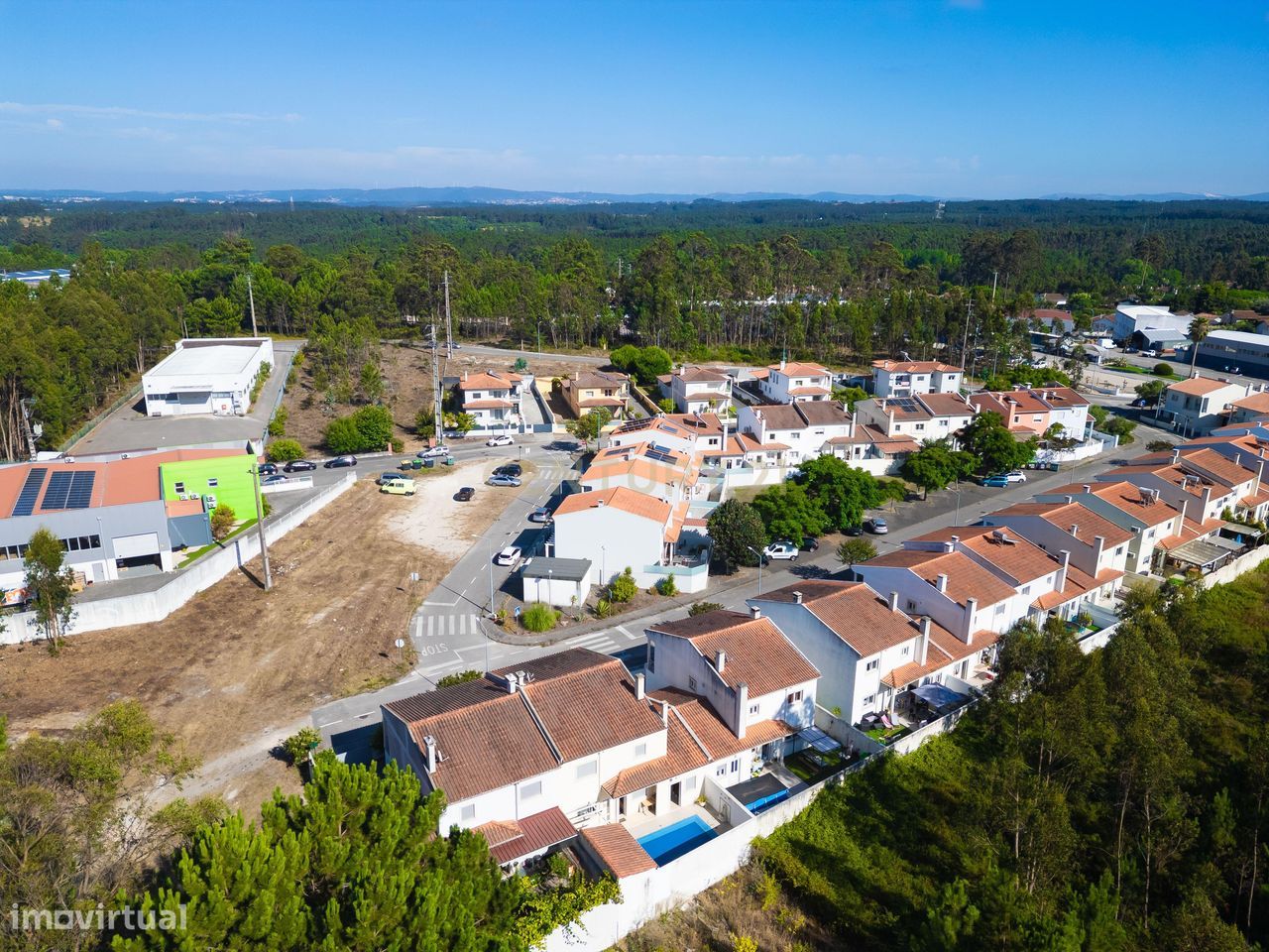 Moradia T4 com Piscina Privativa na Marinha Grande
