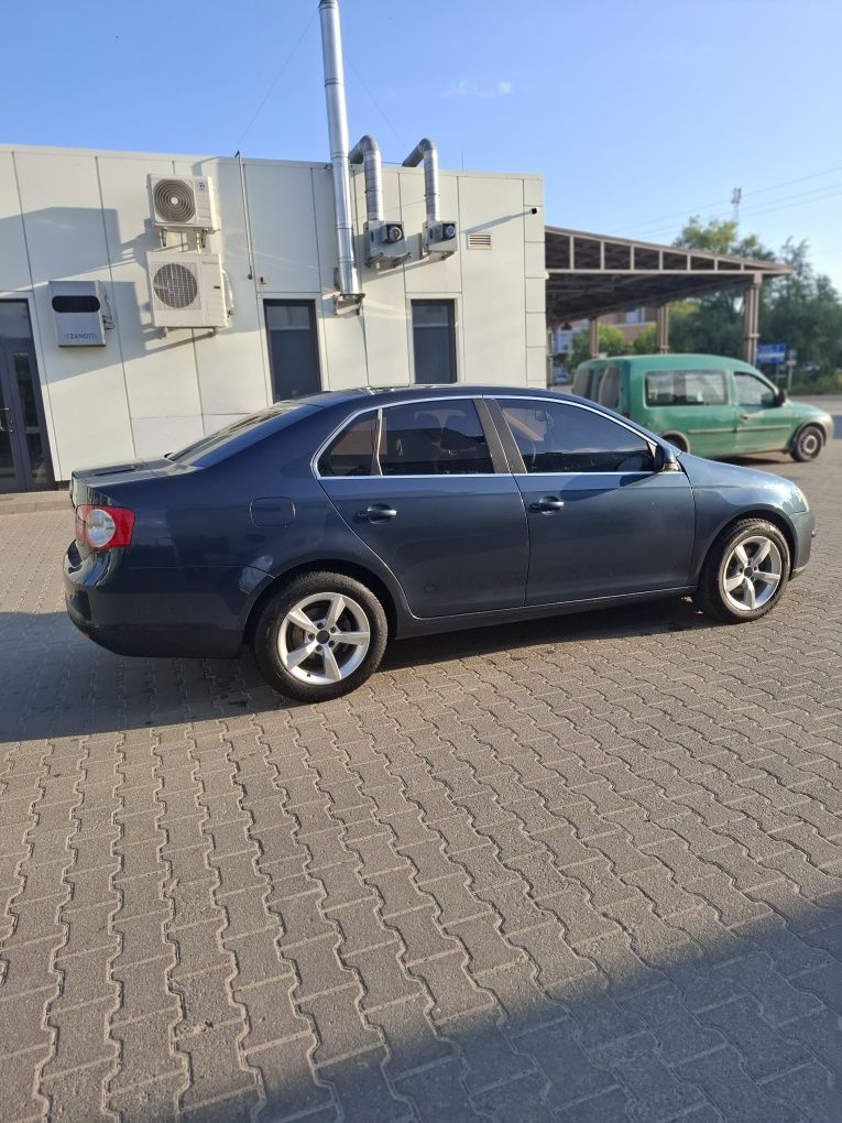 Джетта 2.0TDI обслужена