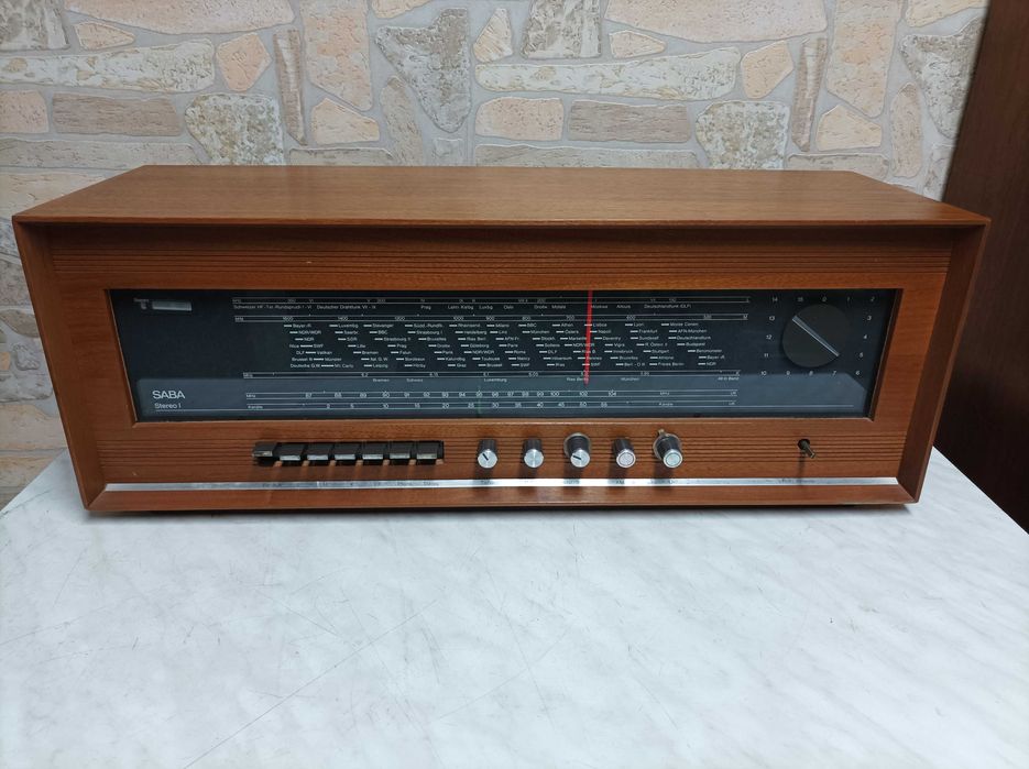 SABA  stereo SRI 18 lampowa
