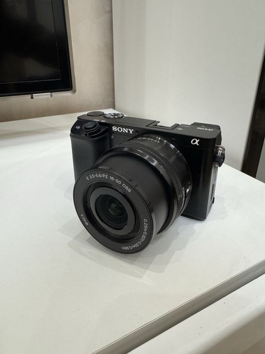 Камера Sony A6100 + об’єктив 16–50mm OSS (стан відмінний)