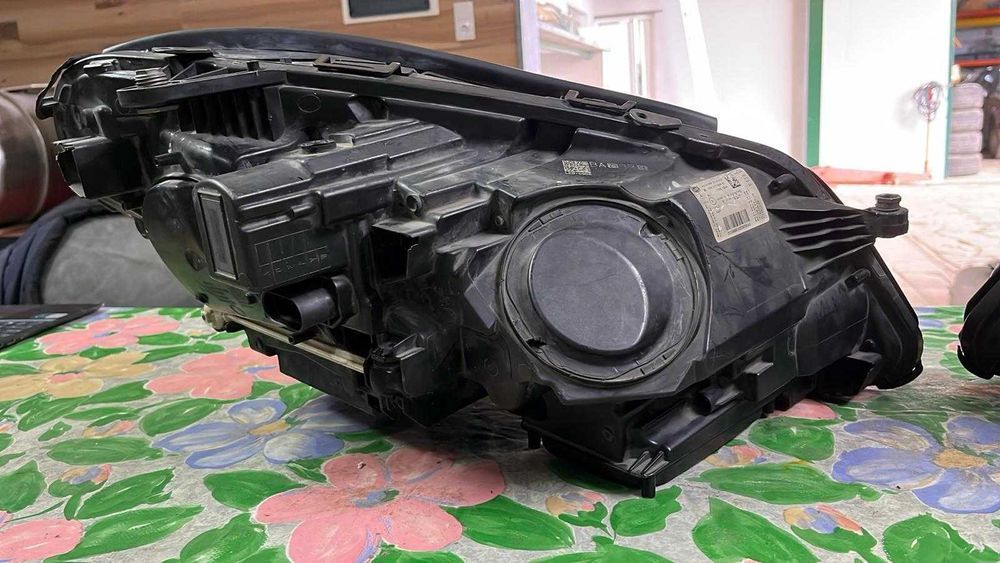 Par Faróis Mercedes Benz W212 (Intelligent Light System)