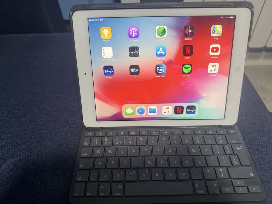 Ipad Air 32gb + klawiatura logitech