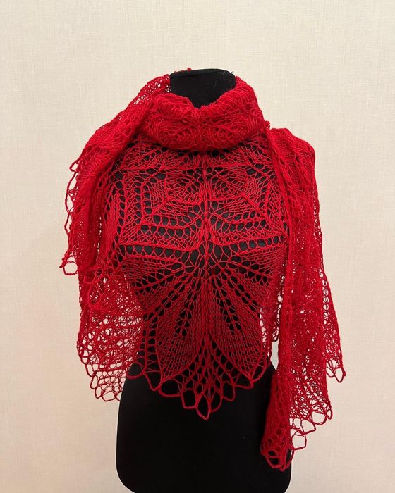 Шаль ручной работы