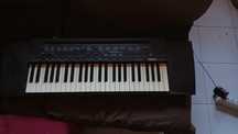 Órgão Yamaha PSR