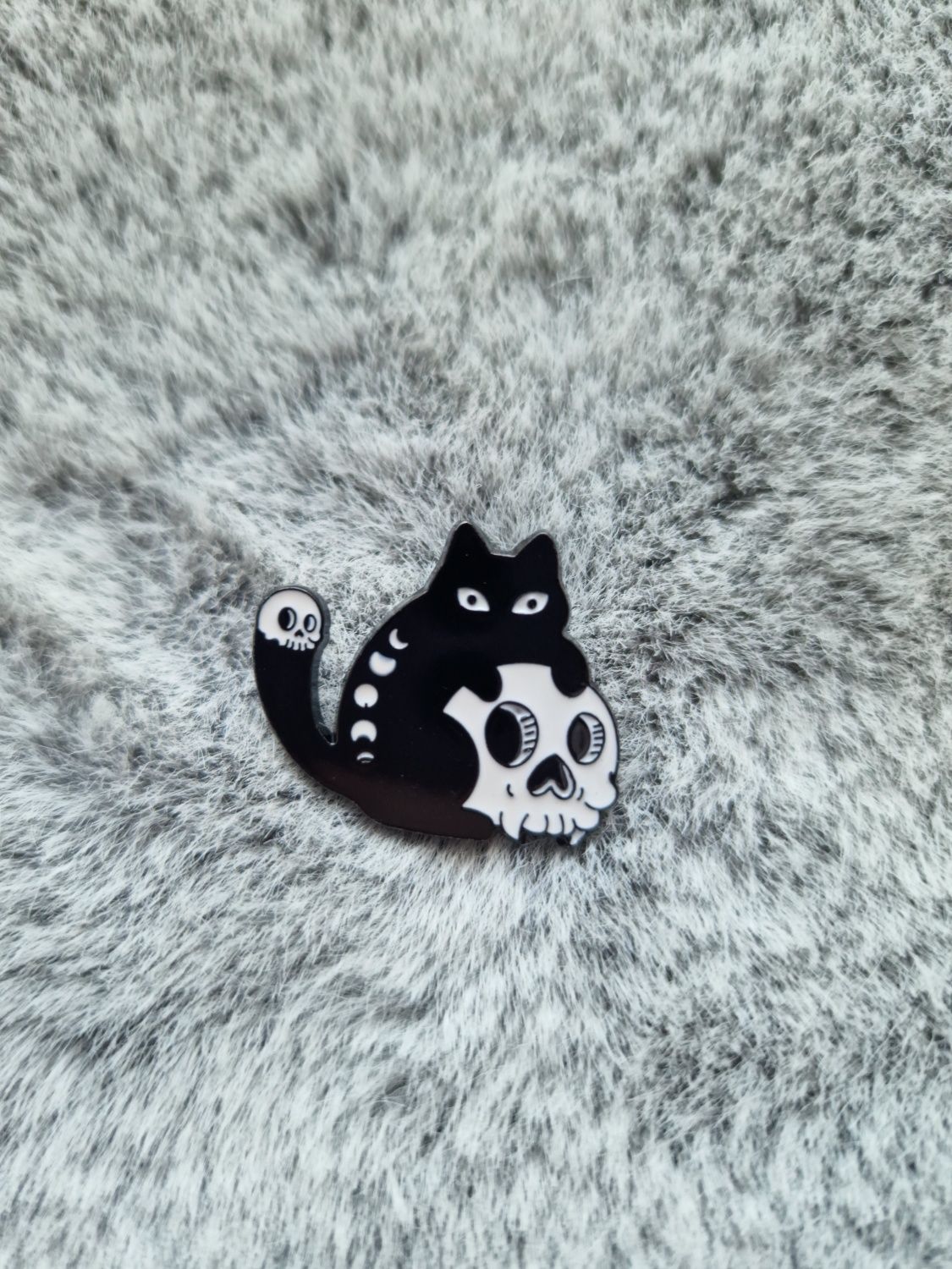 Przypinka wpinka pin kot Cat brooche gothic
halloween alternative