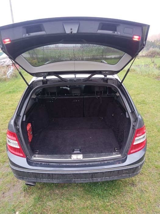 Mercedes C220 W204 kombi elegance AUTOMAT 2.2 CDI