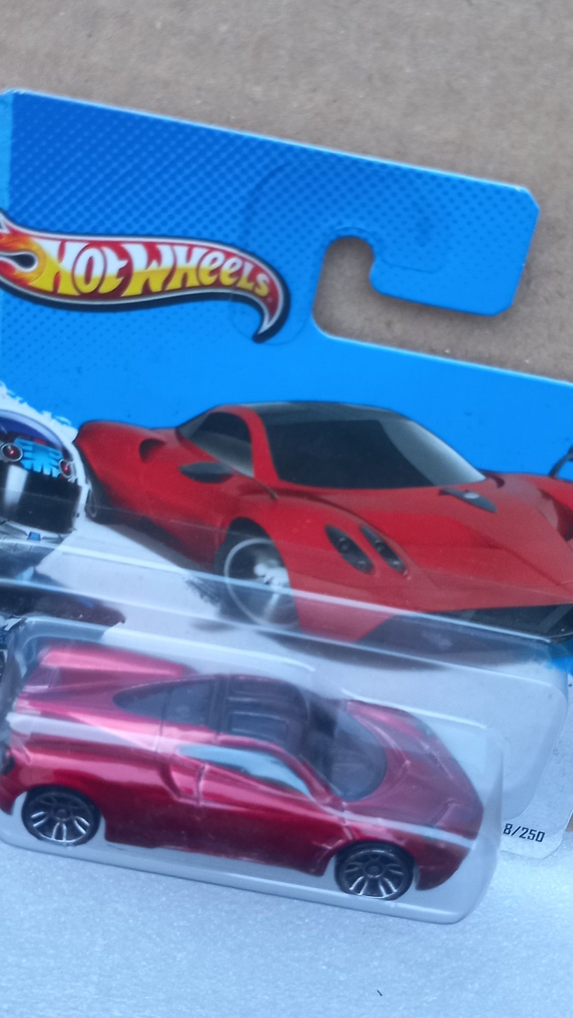 Pagani Huayra Hot Wheels 2013