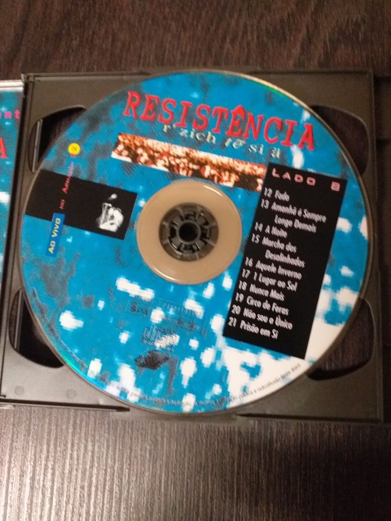 Cd duplo Resistência ao vivo no armazém 22,envio ctt