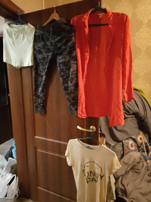 Продам речі для дівчаток