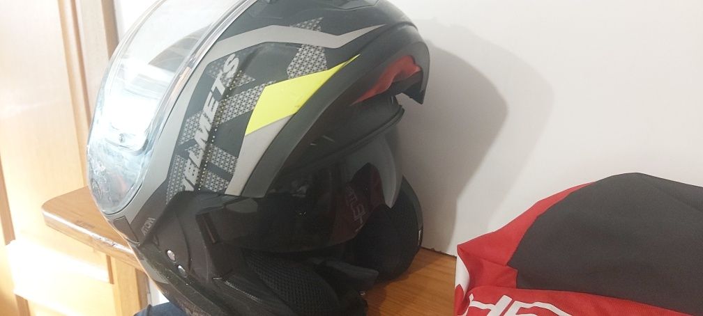 MT Helmets ATOM estimado