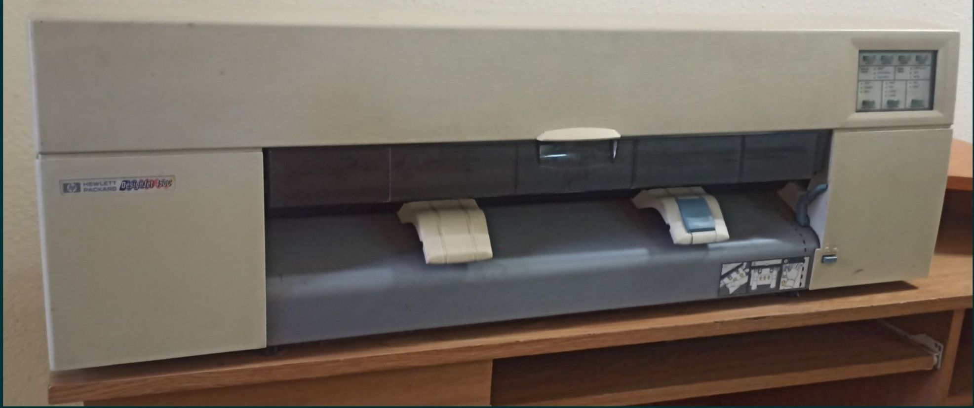 Широкоформатный принтер плоттер hewlett packard designjet 450c
