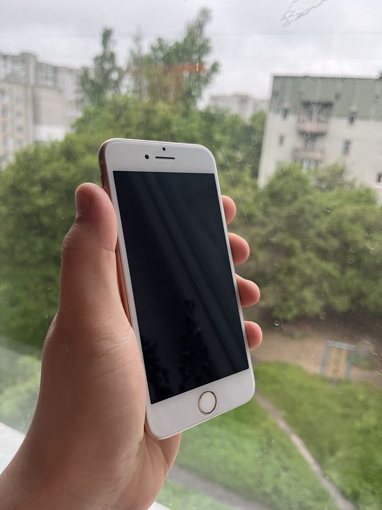 IPhone 8 64gb Gold