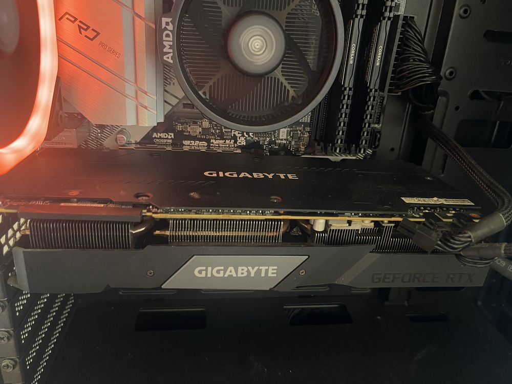GIGABYTE RTX 2070 SUPER em bom estado
