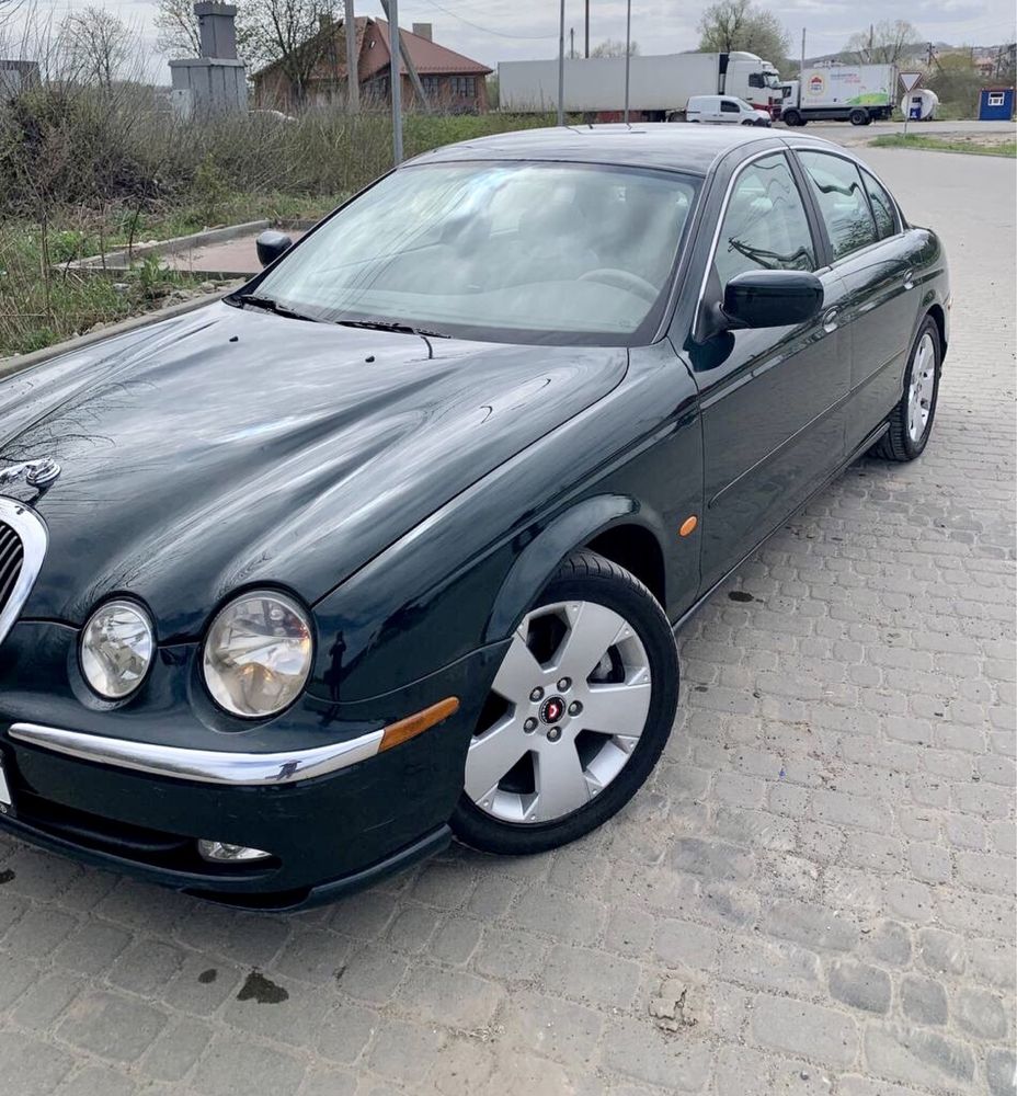 Jaguar s type ……