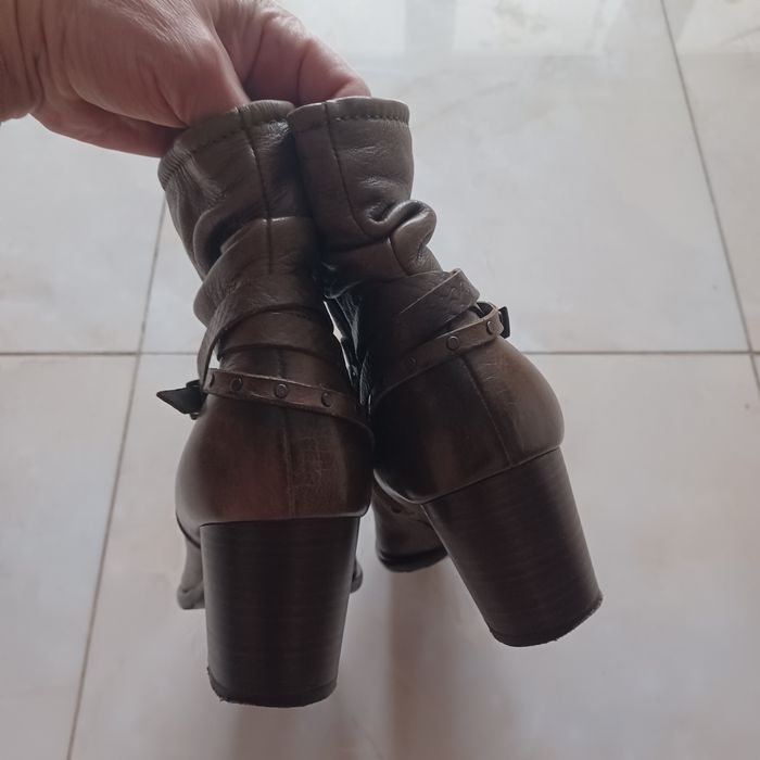 Botki LASOCKI skórzane ocieplane zadbane 39/ salon 319 zł