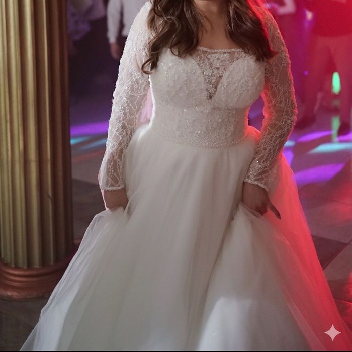 Весільна сукня А-силуету з мереживом
