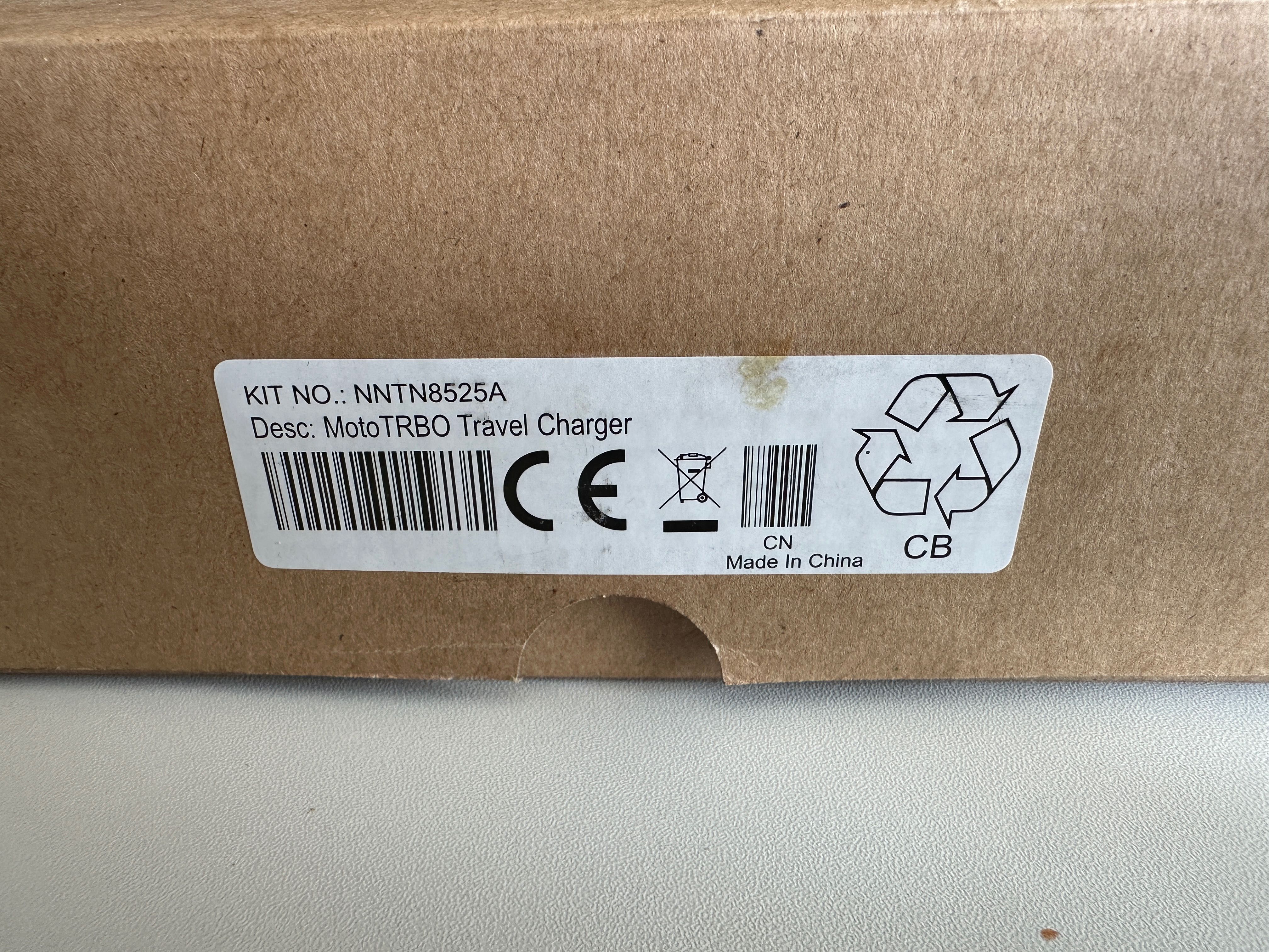 Motorola NNTN8525 Ładowarka samochodowa - NOWA! DP2000 DP3000 DP4000
